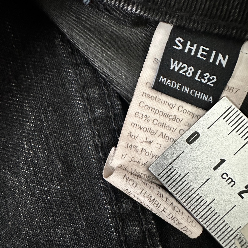 SHEIN Black Acid Wash Cargo Jeans - Picture 8 of 9